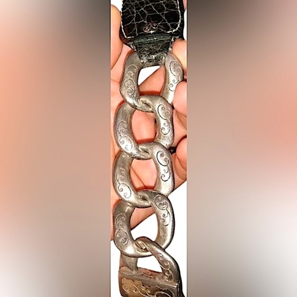 🖤 Brighton Black Leather Hobo Shoulder Bag With Silver Chain Strap Heart Charm - Picture 6 of 15